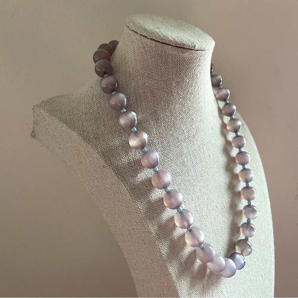 Vintage dusty lilac moonglow? beaded necklace novelty slide clasp midcentury